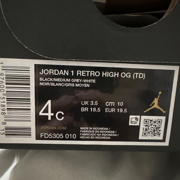 Jordan 1 Retro High OG size 4c - Picture 3 of 3